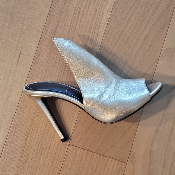 Kendal Heels gold sandals